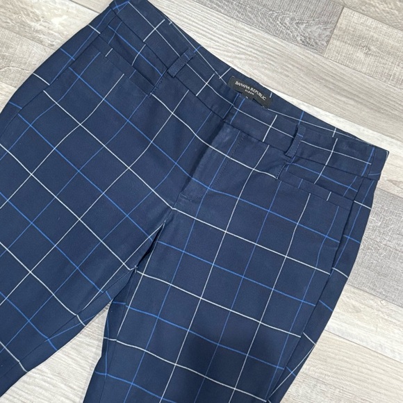 Banana republic blue plaid “Sloan fit” pant ❤️ - Picture 7 of 8